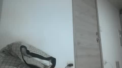 Snapshot of throwawayyourgun chatting on February 20, 2025, 11:21 pm Luka online show from February 20, 2025, 11:21 pm