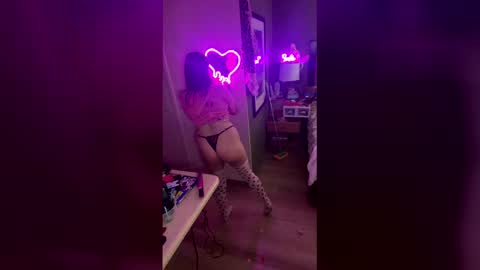 LatinaBarbie666 online show from February 1, 2026, 7:56 pm