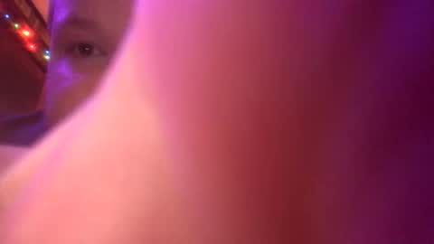 thunderbird2696 online show from December 23, 2025, 4:32 am