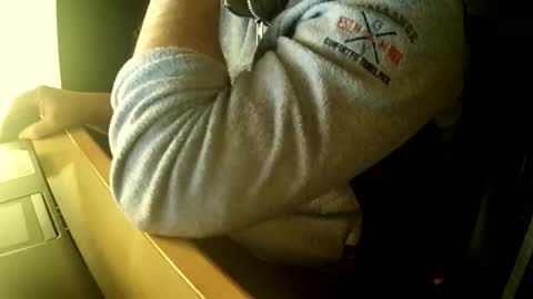 Snapshot of thunderflash73 chatting on February 17, 2025, 5:21 pm Little Wolf online show from February 17, 2025, 5:21 pm