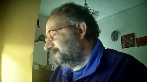 Snapshot of thunderflash73 chatting on February 18, 2025, 3:32 pm Little Wolf online show from February 18, 2025, 3:32 pm