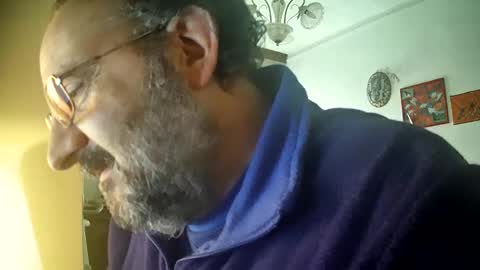 Snapshot of thunderflash73 chatting on February 20, 2025, 12:57 pm Little Wolf online show from February 20, 2025, 12:57 pm