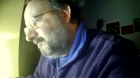 Snapshot of thunderflash73 chatting on February 22, 2025, 5:34 am Little Wolf online show from February 22, 2025, 5:34 am