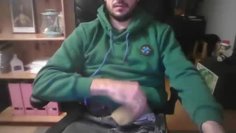 Snapshot of thx_4some_sharing chatting on December 20, 2024, 11:26 pm toobigcockforonegirl online show from December 20, 2024, 11:26 pm