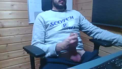 Snapshot of thx_4some_sharing chatting on January 6, 2025, 1:53 am toobigcockforonegirl online show from January 6, 2025, 1:53 am