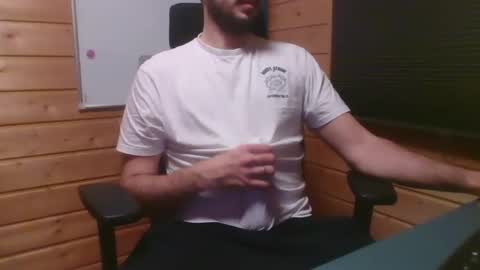 Snapshot of thx_4some_sharing chatting on February 2, 2025, 10:49 pm toobigcockforonegirl online show from February 2, 2025, 10:49 pm