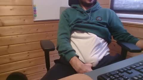 Snapshot of thx_4some_sharing chatting on February 6, 2025, 10:37 am toobigcockforonegirl online show from February 6, 2025, 10:37 am