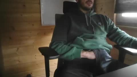 Snapshot of thx_4some_sharing chatting on February 14, 2025, 10:17 am toobigcockforonegirl online show from February 14, 2025, 10:17 am