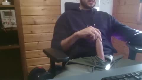 Snapshot of thx_4some_sharing chatting on October 20, 2025, 8:48 am toobigcockforonegirl online show from October 20, 2025, 8:48 am