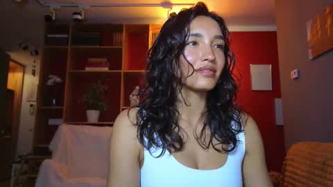 Snapshot of tia_j chatting on October 25, 2025, 4:57 pm tia_j online show from October 25, 2025, 4:57 pm