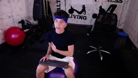 Tiam Muller online show from October 13, 2025, 3:28 am