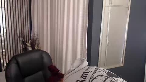 Snapshot of tiana_scot chatting on February 24, 2026, 11:41 am LIA online show from February 24, 2026, 11:41 am