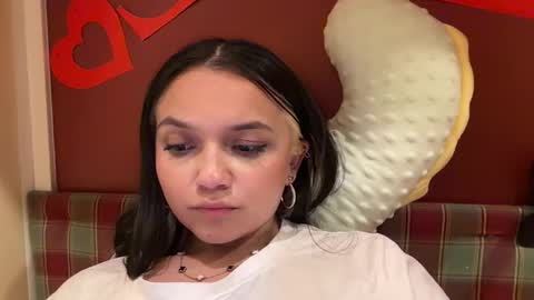 Tiana Le online show from May 26, 2026, 10:17 pm