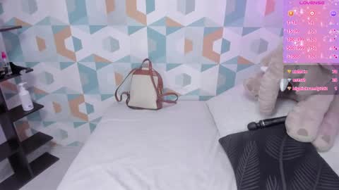 tianapiket online show from January 16, 2025, 2:30 pm