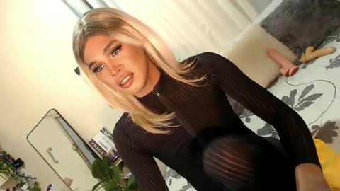 Sam online show from February 20, 2025, 5:44 am