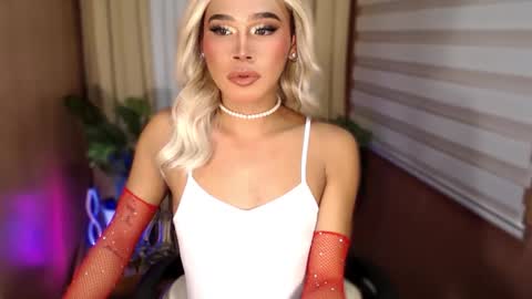 Sam online show from September 22, 2025, 4:03 am