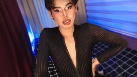 Sam online show from November 8, 2025, 8:18 pm