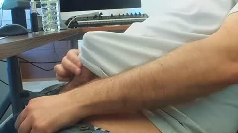 Snapshot of tico_15 chatting on June 19, 2026, 6:18 am tico_15 online show from June 19, 2026, 6:18 am