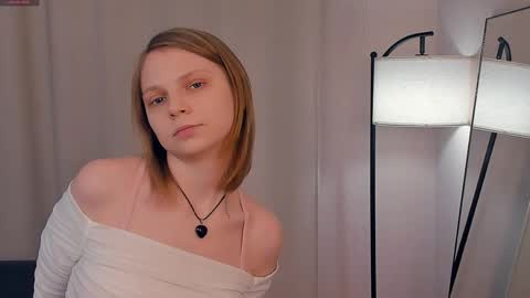 Lily online show from March 2, 2026, 9:16 am