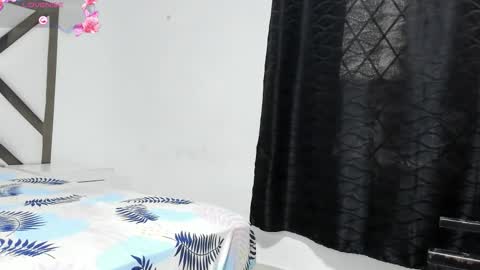 Tifani brown online show from February 22, 2026, 12:04 pm