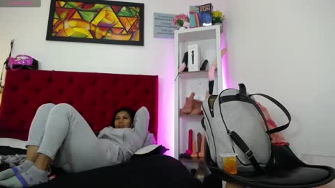 Snapshot of tifanny_nails chatting on September 28, 2025, 1:27 pm Tifanny Nails online show from September 28, 2025, 1:27 pm