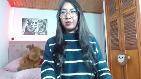 Snapshot of tifanny_squirt chatting on October 15, 2025, 2:11 am Tifanny online show from October 15, 2025, 2:11 am