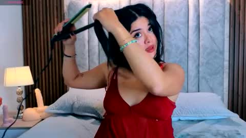 Tiff3 online show from February 10, 2026, 8:46 pm