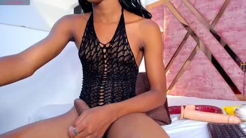 Snapshot of tifany_bigdick chatting on December 29, 2024, 5:44 pm Tifanny online show from December 29, 2024, 5:44 pm