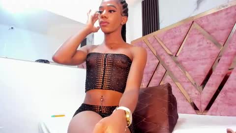 Snapshot of tifany_bigdick chatting on February 14, 2025, 10:04 pm Tifanny online show from February 14, 2025, 10:04 pm