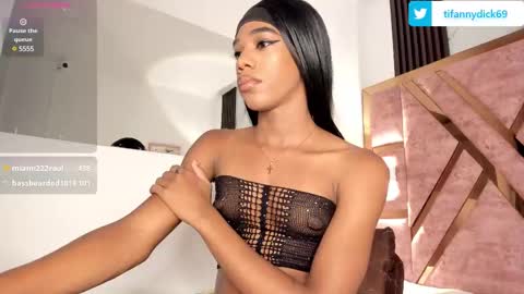 Snapshot of tifany_bigdick chatting on March 7, 2025, 8:11 pm Tifanny online show from March 7, 2025, 8:11 pm