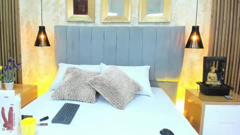 Dana Montoya online show from September 15, 2025, 8:09 pm