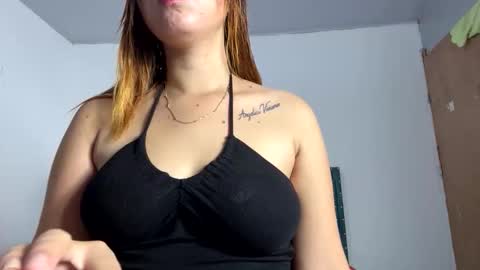 Estefana Ramrez online show from April 16, 2026, 7:03 pm