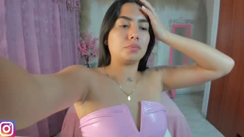 Snapshot of tifany_tay2 chatting on December 13, 2024, 7:04 am hey am julietha online show from December 13, 2024, 7:04 am