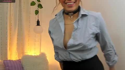 Tiffany online show from March 6, 2025, 2:09 am