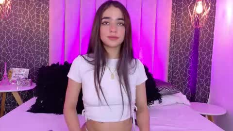 Tifanny  online show from December 3, 2025, 5:26 am