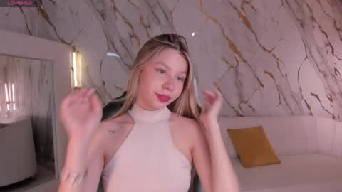 Tiffanny Sins online show from June 10, 2026, 2:23 am