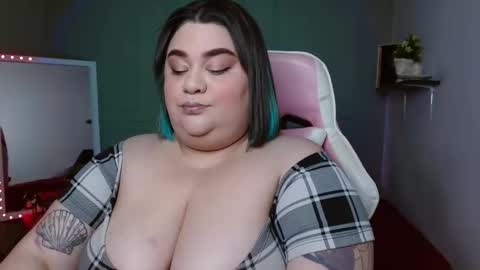 dont forget ask for custom vids  online show from December 24, 2024, 3:49 am