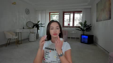 Tiffany Houston online show from February 7, 2025, 7:07 am