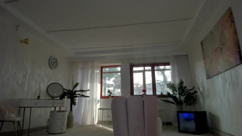 Tiffany Houston online show from February 7, 2025, 1:11 pm