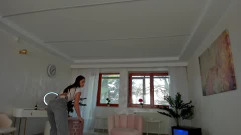 Tiffany Houston online show from February 13, 2025, 7:13 am