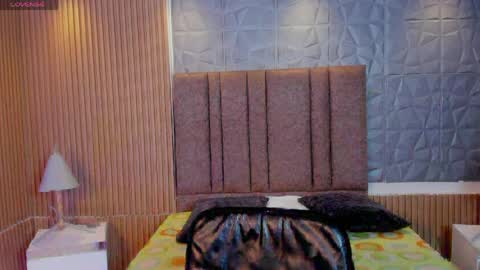 tiffanyhoustton online show from April 7, 2026, 12:16 pm