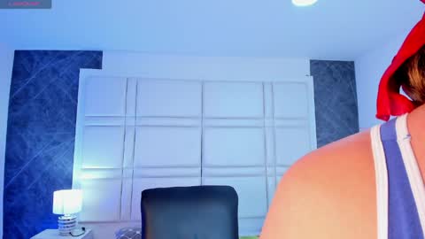 tiffanyhoustton online show from April 13, 2026, 12:43 pm