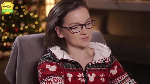 tiffanyriox online show from December 21, 2024, 2:52 am