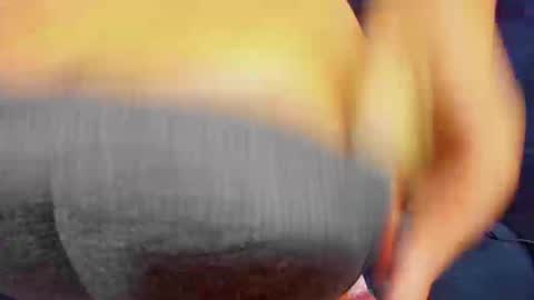 Tiffany online show from September 19, 2025, 1:01 pm