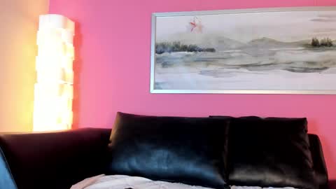 Snapshot of tiffanysuarez_ chatting on January 31, 2026, 9:13 pm Stefany Suarez online show from January 31, 2026, 9:13 pm