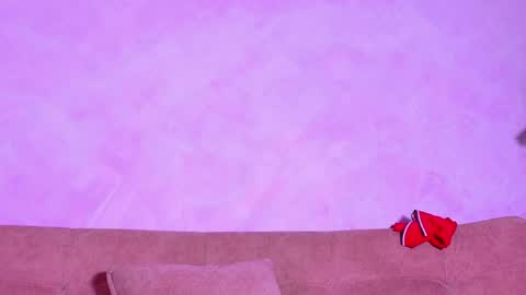 tiffanyy_deluxe online show from April 13, 2026, 3:06 pm