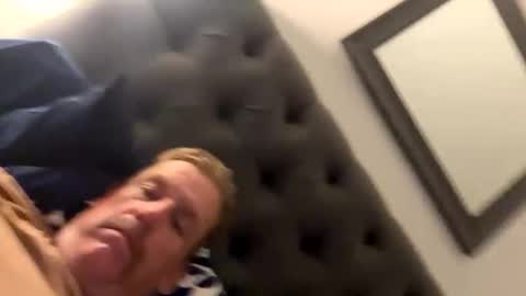 hotfirman92 online show from February 7, 2026, 3:05 pm