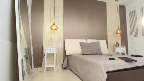 Snapshot of tiifany_baker chatting on September 15, 2025, 8:53 pm T I F F A N Y online show from September 15, 2025, 8:53 pm