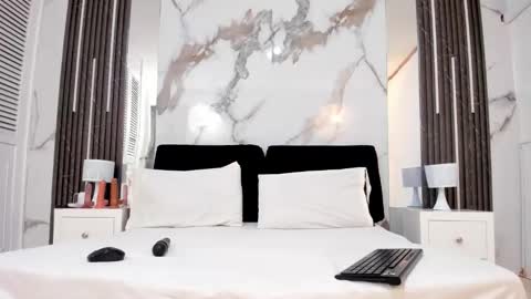 Snapshot of tiifany_baker chatting on September 26, 2025, 8:13 pm T I F F A N Y online show from September 26, 2025, 8:13 pm