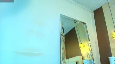 Snapshot of tiifany_baker chatting on October 8, 2025, 8:17 pm T I F F A N Y online show from October 8, 2025, 8:17 pm